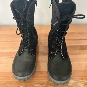 Jambu‎ Black Lace-Up Combat Boots